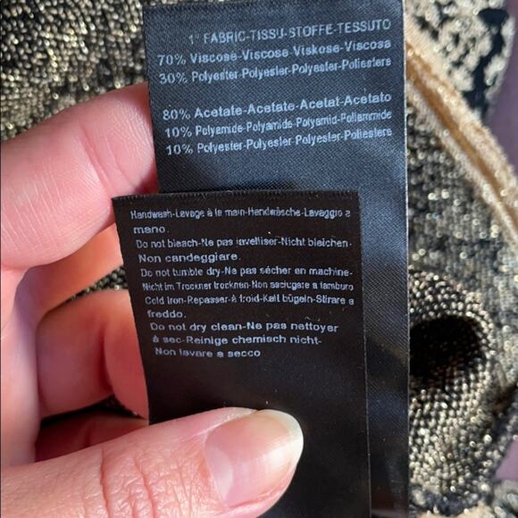 DUNDAS Snakeskin Knit Crop Top - Picture 12 of 15